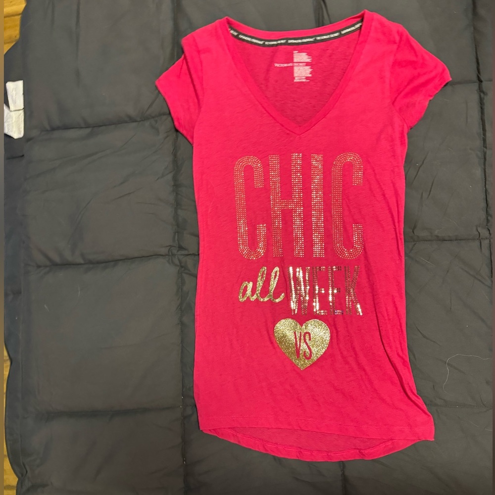 Victoria’s Secret t shirt